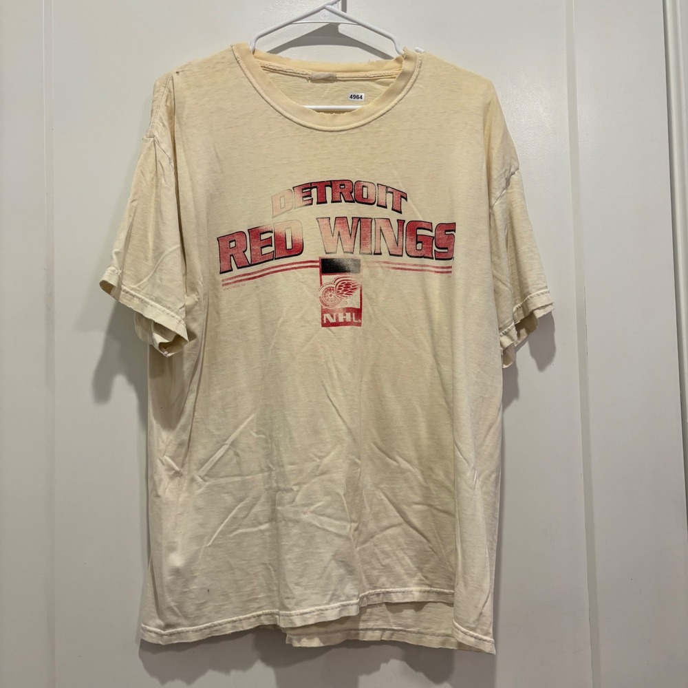 Vintage Detroit Red Wings NHL T-Shirt Cream Tan Graphic Tee Distressed L